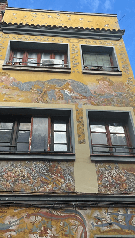 Imagen de la fachada del Nuevo Montacargas